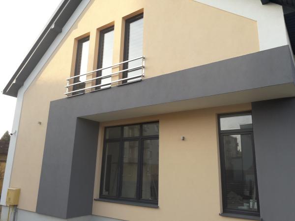 563121029024921368096816668228179225739264n